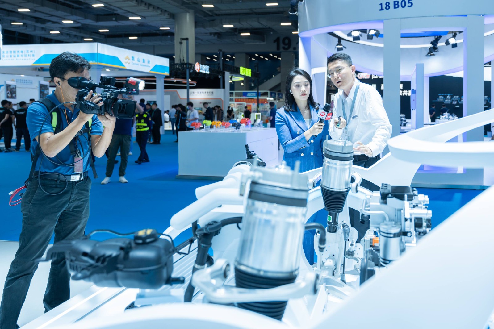 媒体代表组图1 (1)